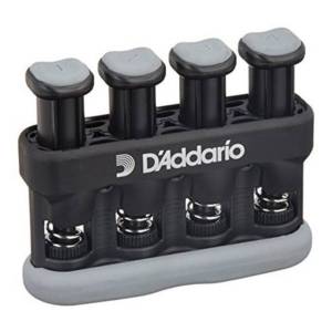 practice-grip-daddario-1